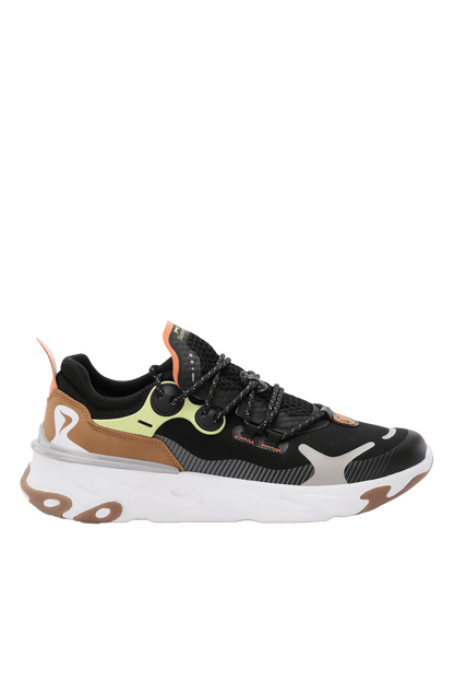 Slazenger Ward sneakers in Black — side view