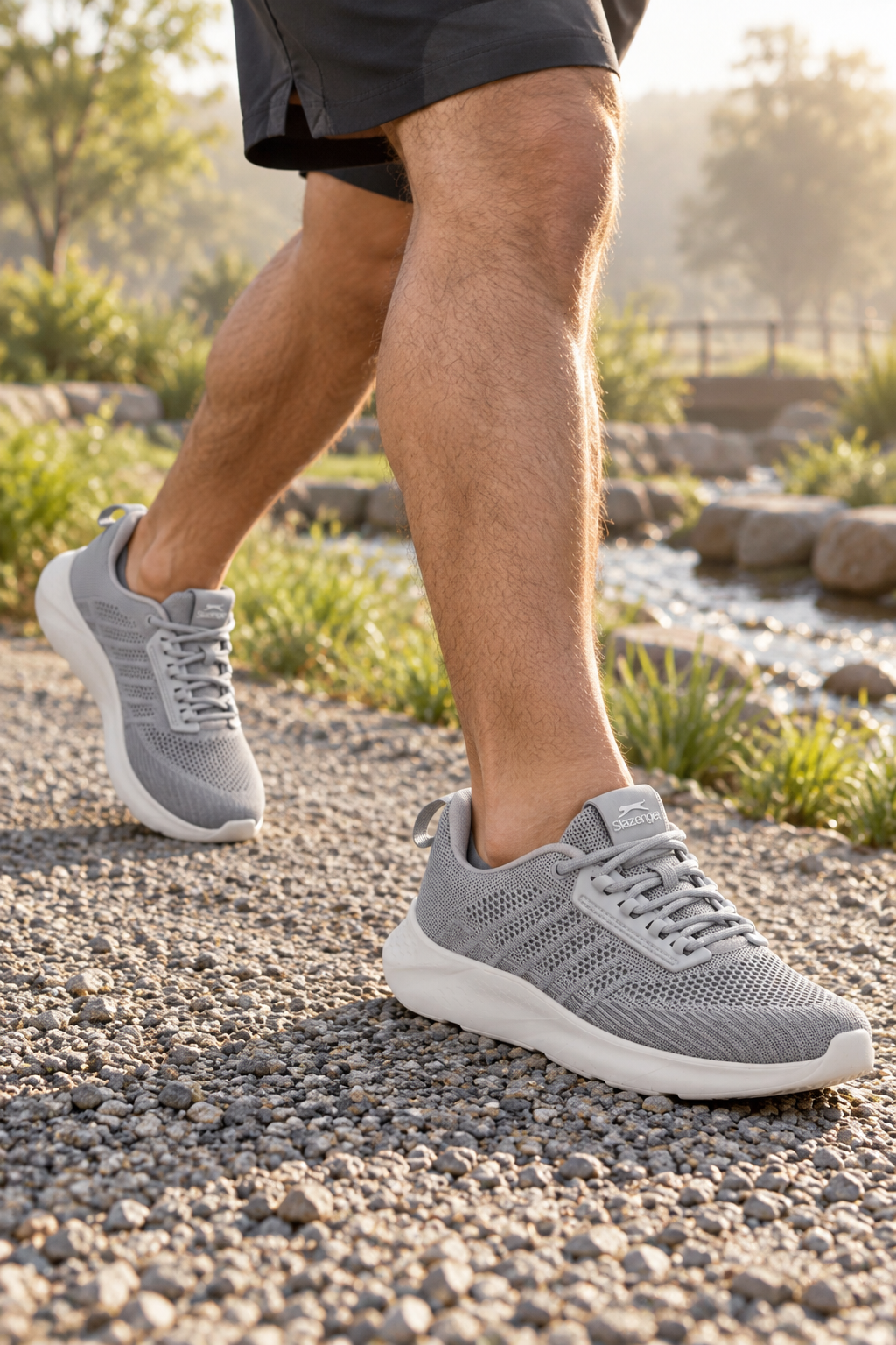 Slazenger Aeson Laufschuhe — Grau (Herren), am Fuß
