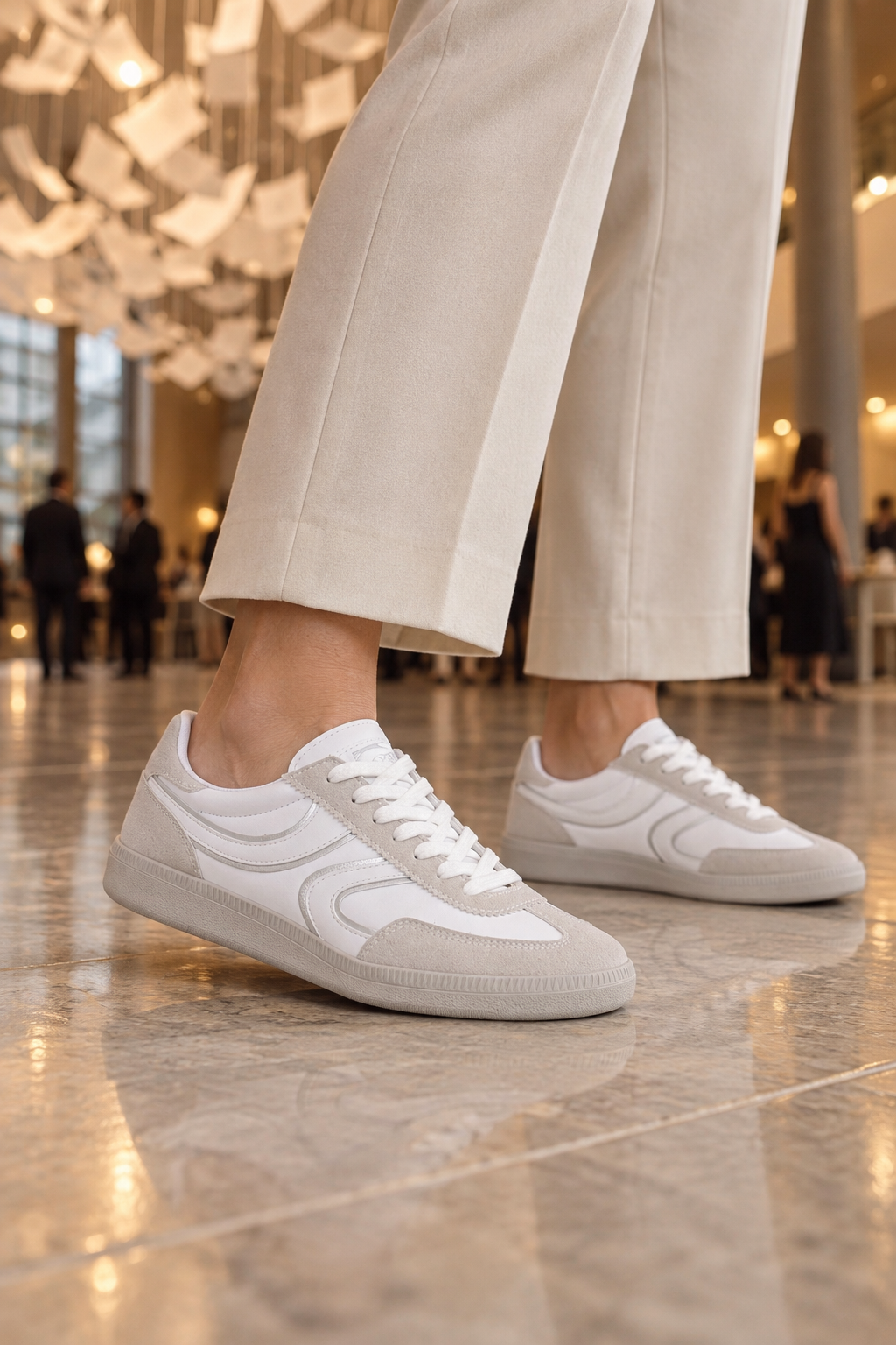 Baskets Slazenger Addition — Blanc / Argent (femme), aux pieds