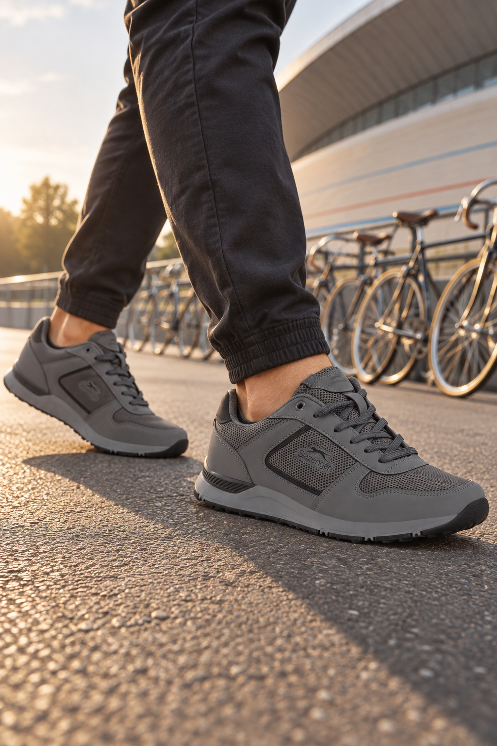 Baskets Slazenger Aifric — Gris foncé (homme), aux pieds