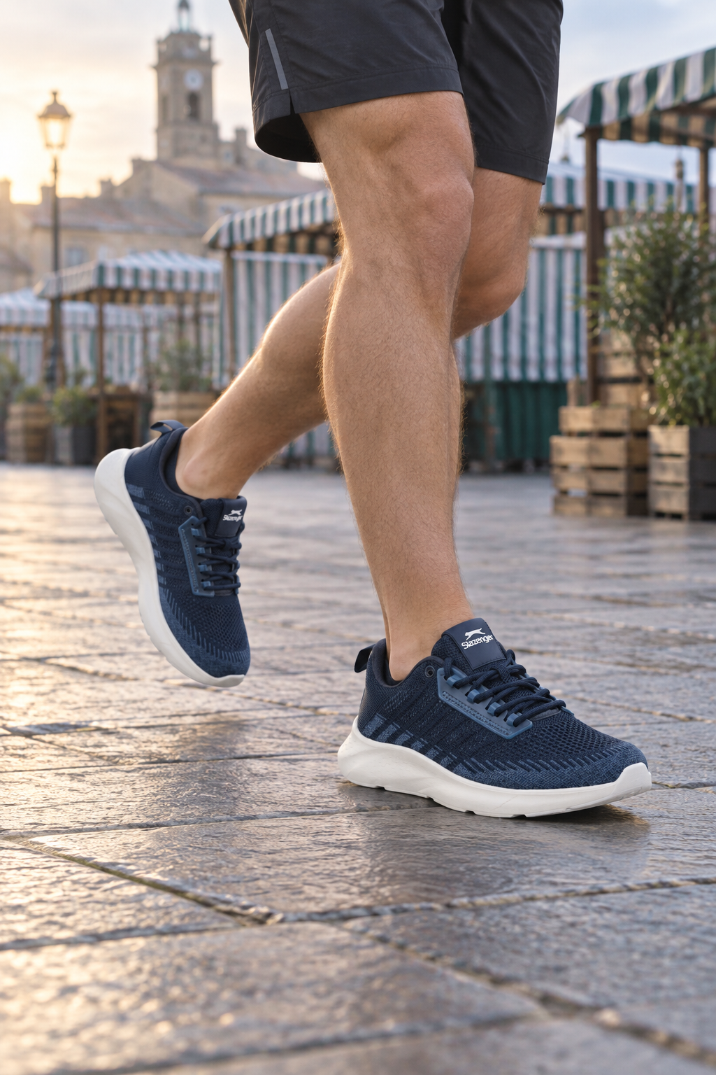 Zapatillas de running Slazenger Aeson — Azul marino / Gris (hombre), en los pies