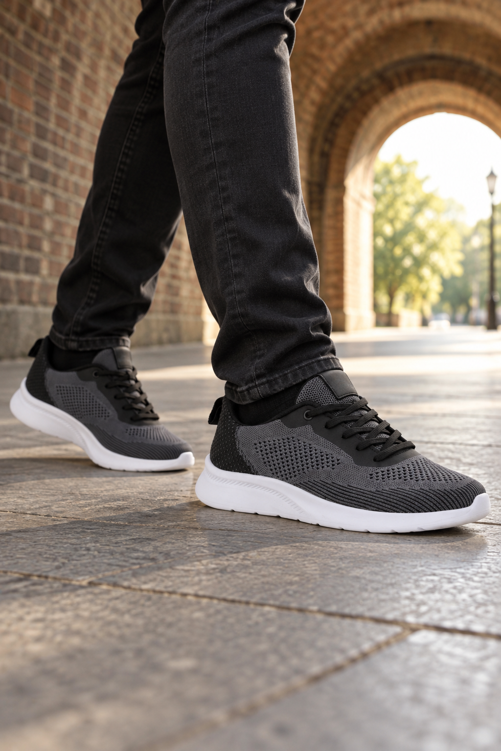 Zapatillas Slazenger Adwoa New — Negro / Gris oscuro (hombre), en los pies