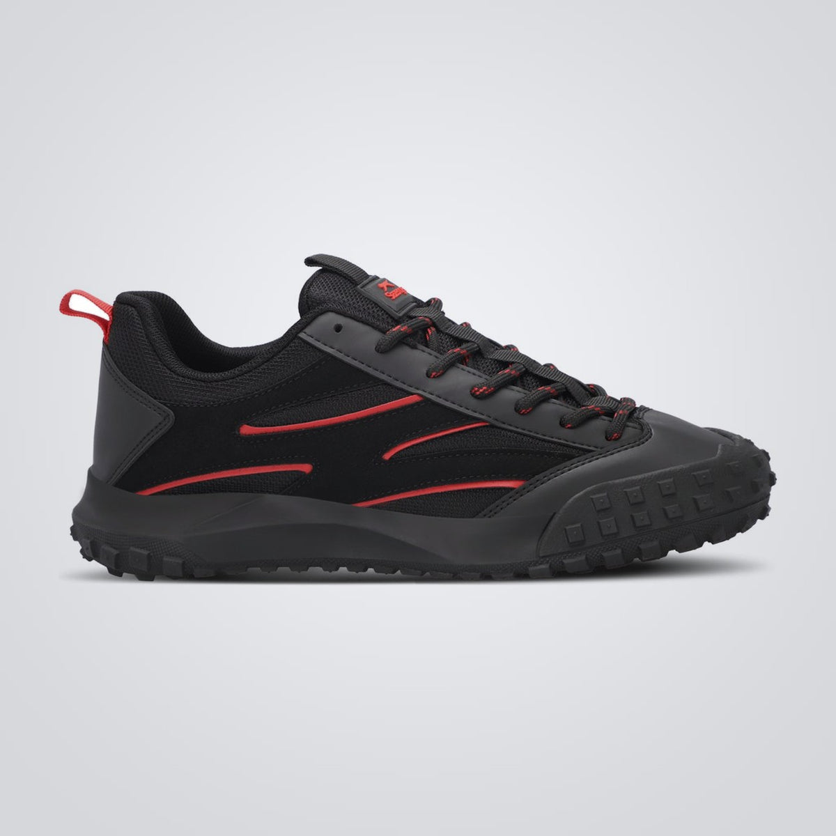 Chaussure outdoor Slazenger Tatum pour homme en noir et rouge