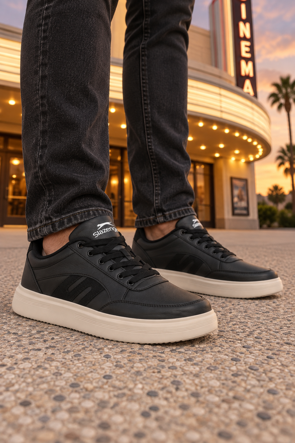 Slazenger Deflect Sneaker — Schwarz / Weiß (Herren), am Fuß