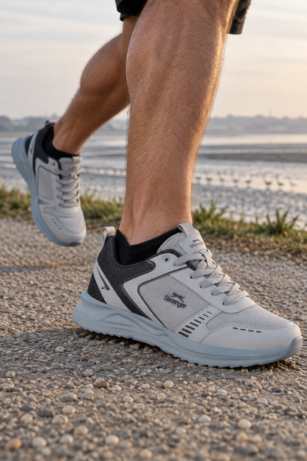 Zapatillas de running Slazenger Gummy — Gris (hombre), en los pies