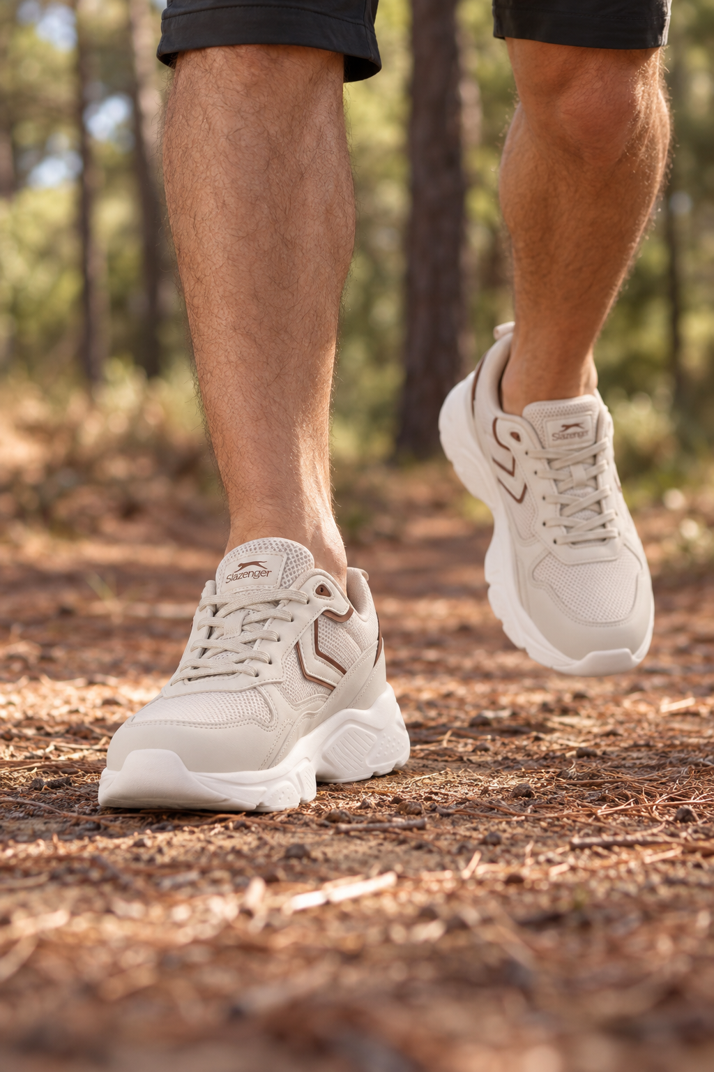 Chaussures de course Slazenger Pecado — Beige (homme), aux pieds