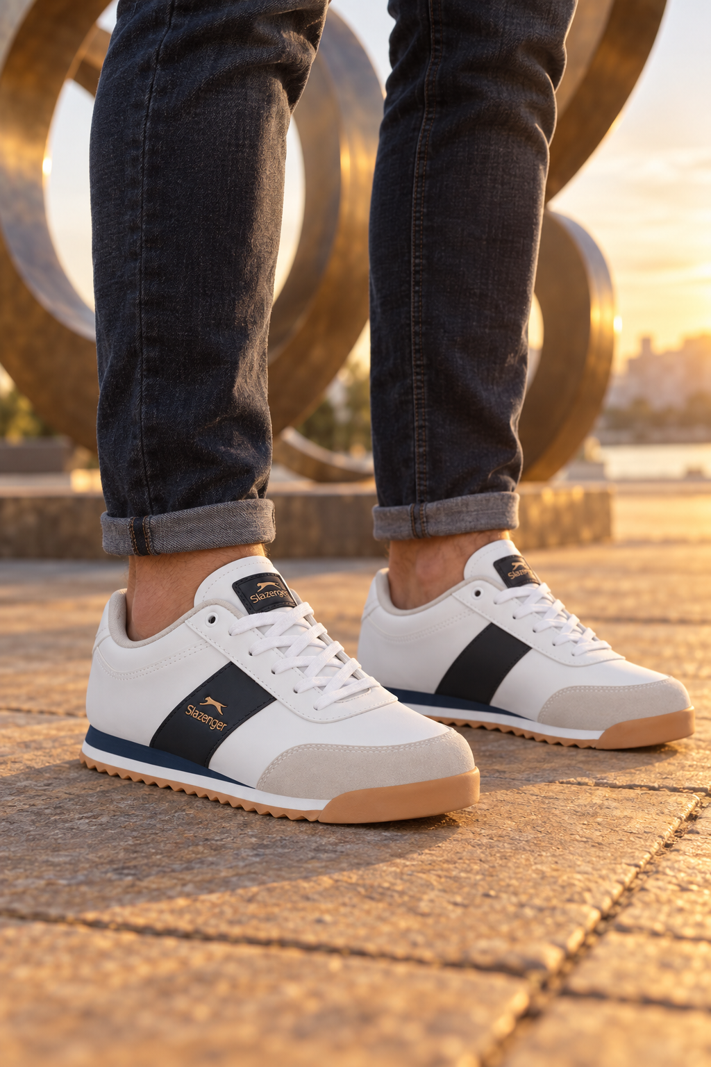 Zapatillas Slazenger Protect — Blanco / Azul marino (hombre), en los pies