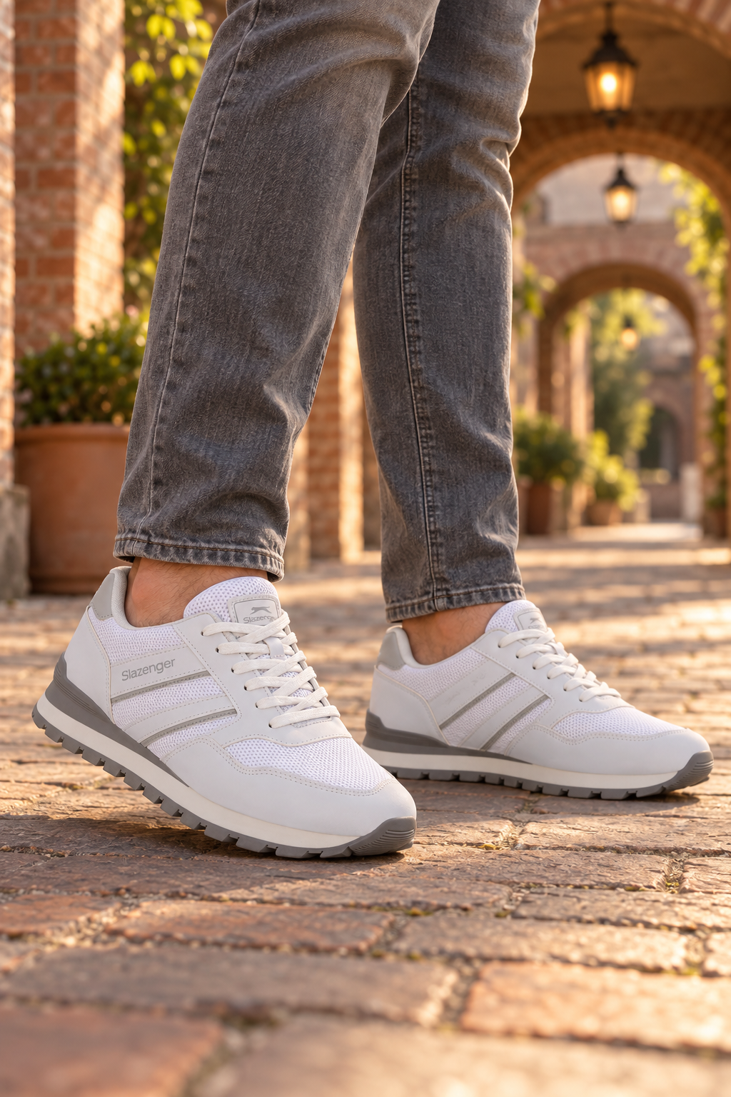 Baskets Slazenger Sanchez — Blanc / Gris (homme), aux pieds