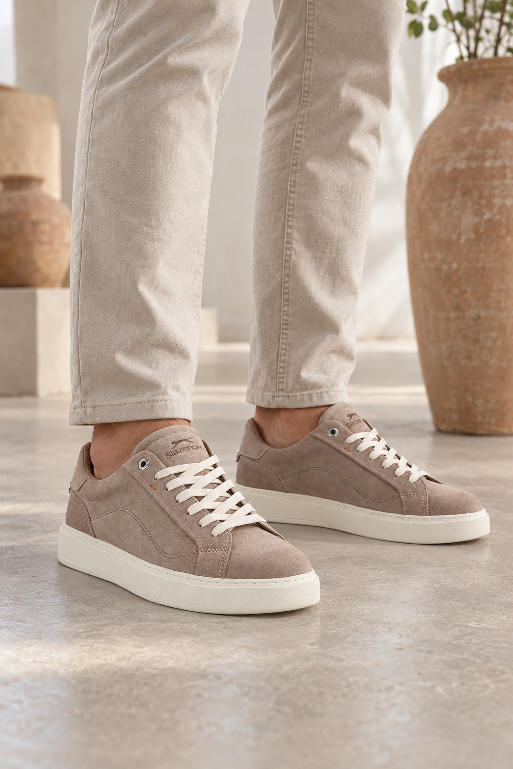 Sneakers Slazenger Smith — Sabbia (uomo), indosso